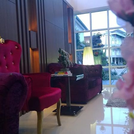 The Zara Double Tree Hotel Ubon Ratchathani Exterior foto