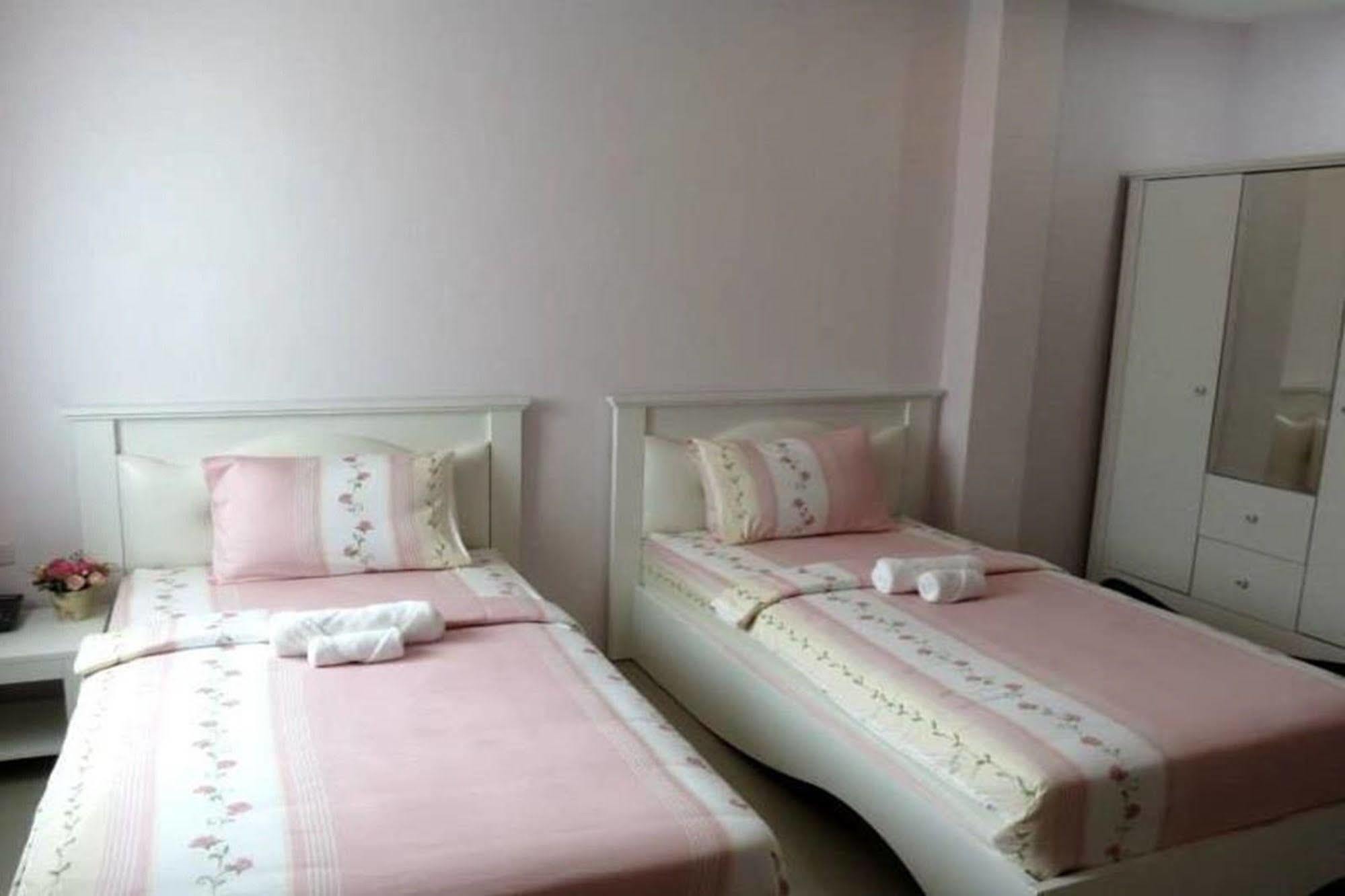 The Zara Double Tree Hotel Ubon Ratchathani Exterior foto